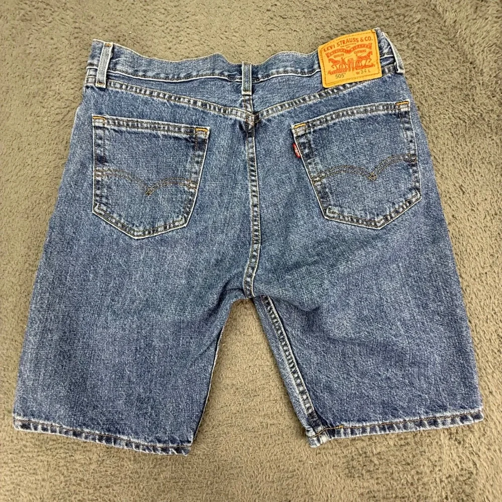 Levi's 505‎ Denim Shorts Mens 34 Blue Regular Fit Straight Leg Mid Wash Jorts